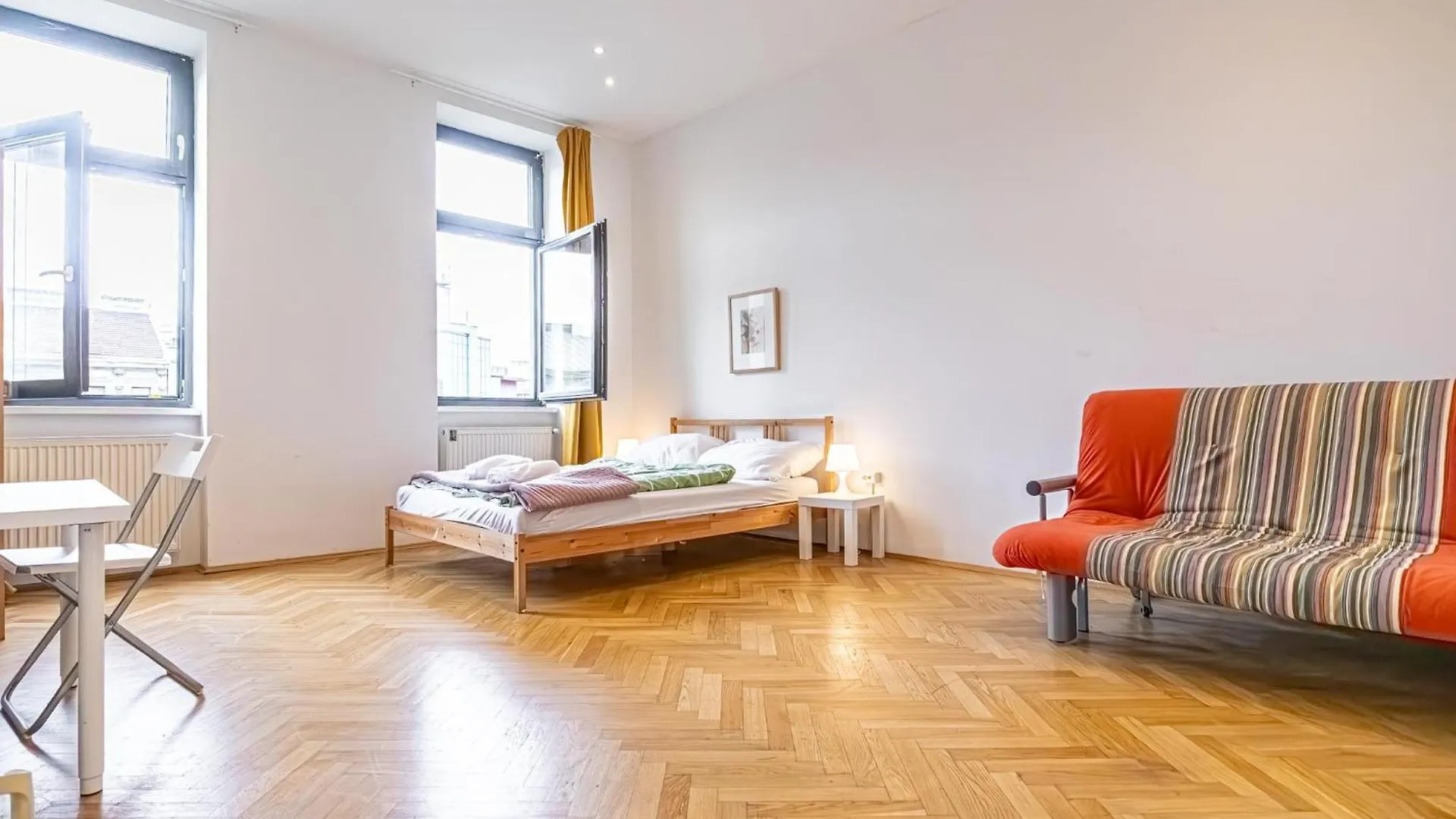 Apartmán Near Danube & Millenium Tower - Massive Shared 4Br Apt Vídeň Rakousko